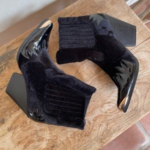 CAPE ROBBIN Black Velvet Patient Leather Western Cowboy Ankle Boot Rose Sz 5.5